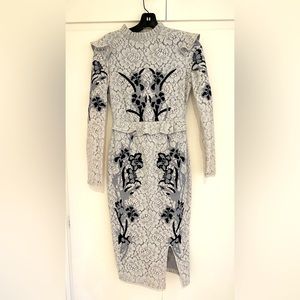 Beautiful dress , size xs.